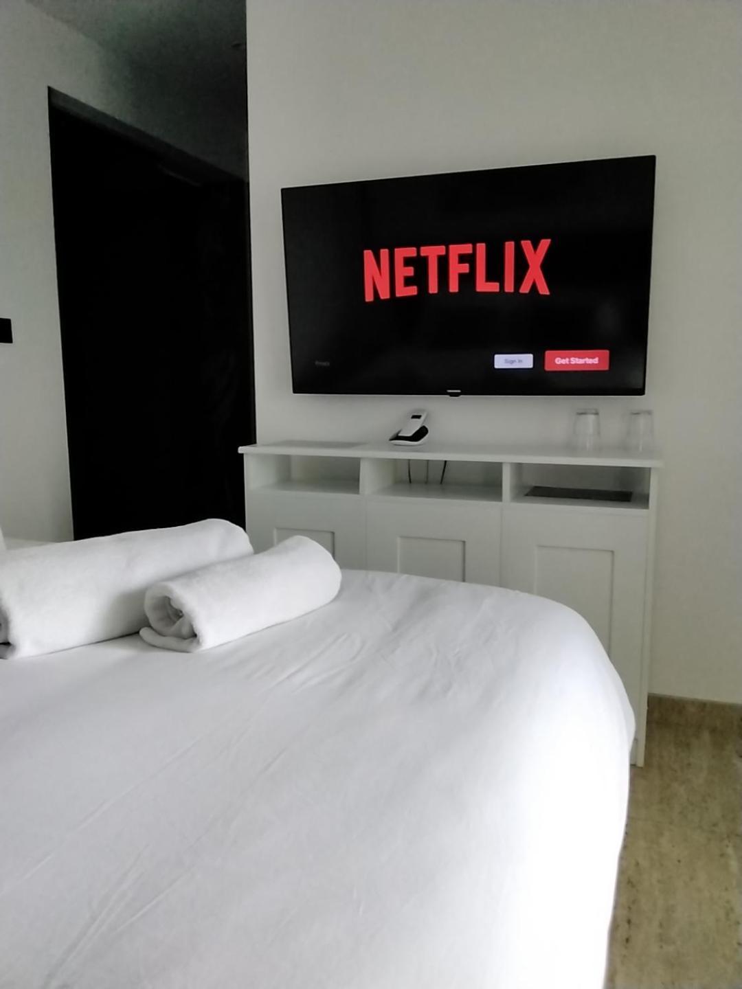 Sky Apartmani & Spa Leskovac  Phòng bức ảnh