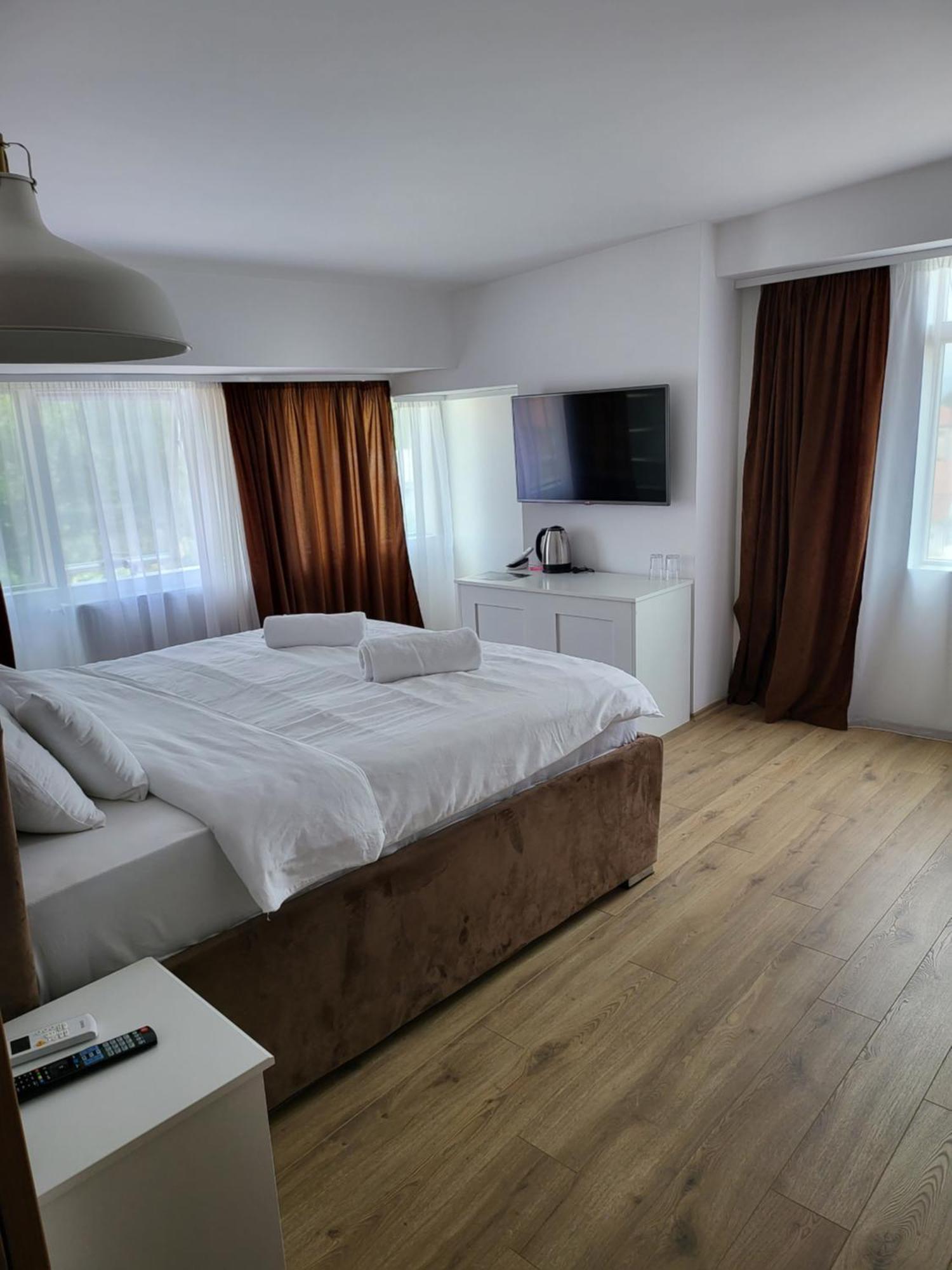 Sky Apartmani & Spa Leskovac  Phòng bức ảnh